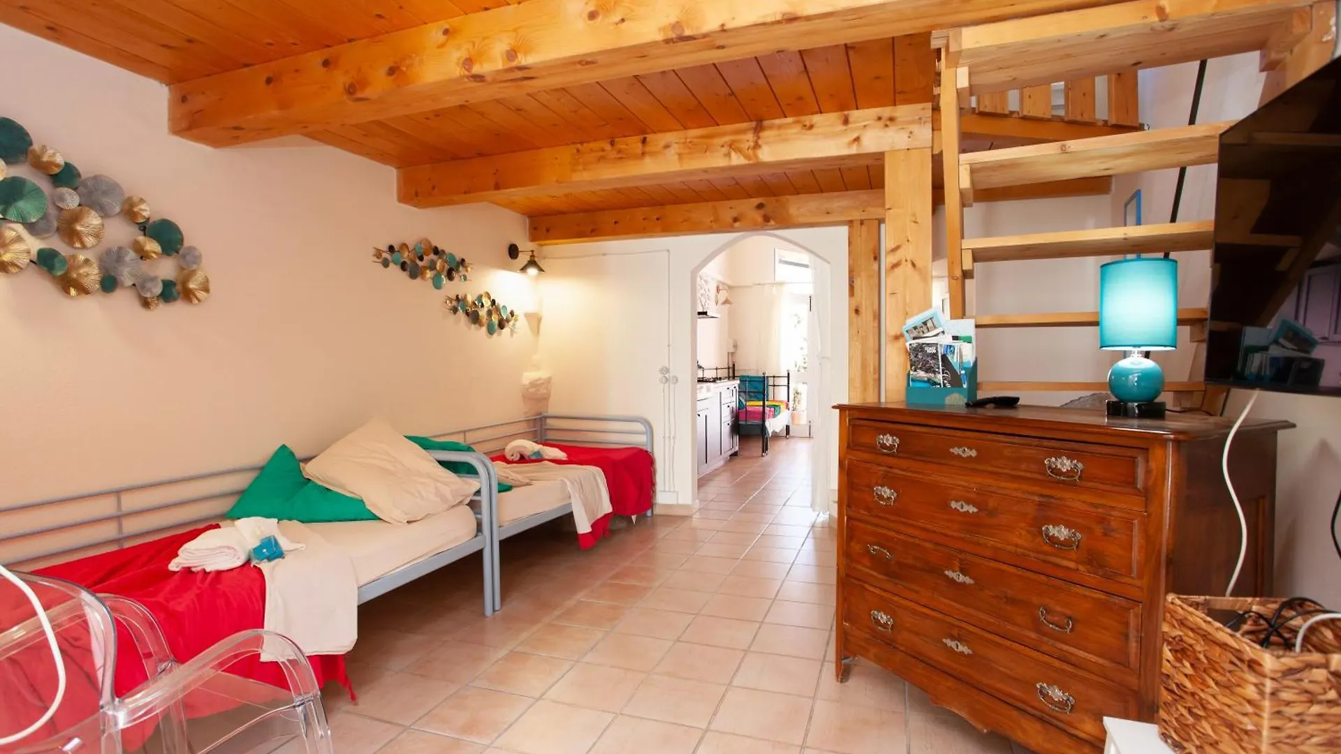 Apartamento Genius Loci Cozy House With Garden In The Old Town Olbia